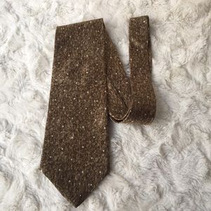 Like New Geoffrey Beene 100% Silk Tie